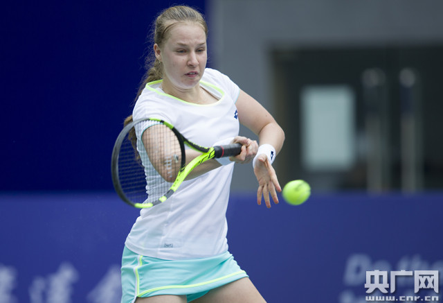 布为焦泊乔 布为焦泊乔