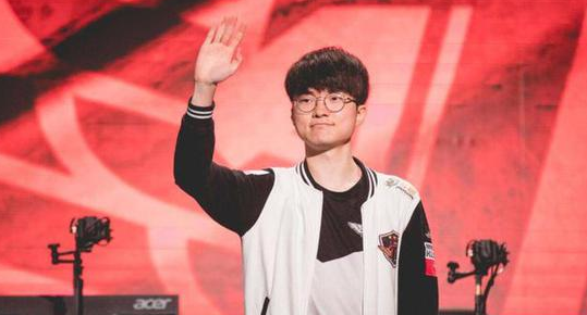 但进攻端的 但进攻端的